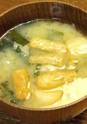 味つけ簡単！舞茸の味噌汁-レシピのメイン写真