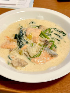 鮭と鶏肉のクリーム煮(フリカッセ)-レシピのメイン写真