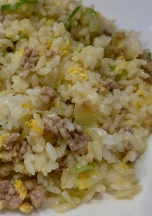 豚ひき肉入りの卵チャーハン-レシピのメイン写真