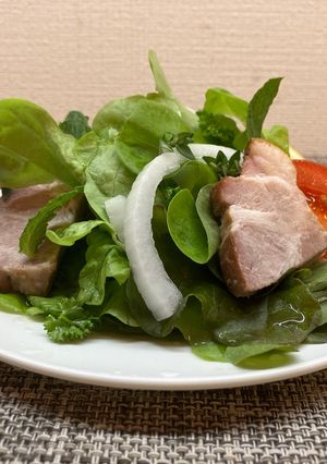 ボリューム満点！叉焼サラダ♪-レシピのメイン写真