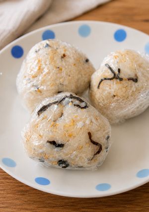 冷凍OK♪しらす塩昆布おにぎり-レシピのメイン写真