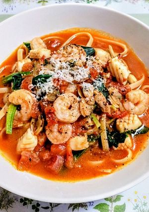 簡単ランチ！海鮮とトマトのスープパスタ-レシピのメイン写真