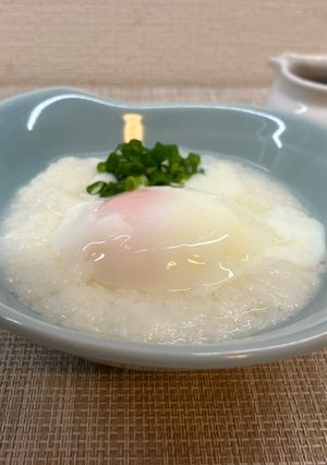 簡単!一品!トロロに温玉♪ by horseland 【クックパッド】 簡単おいしいみんなのレシピが392万品
