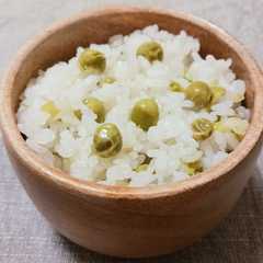 รูปของ グリンピースご飯