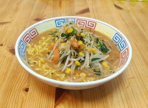 みそラーメンに余り野菜を炒めてブチこみ♨-レシピのメイン写真