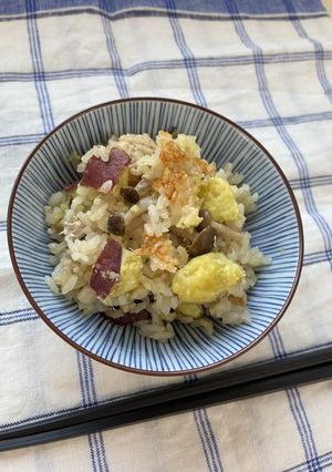 さつまいもときのこの炊き込みご飯＊朝ごはん-レシピのメイン写真