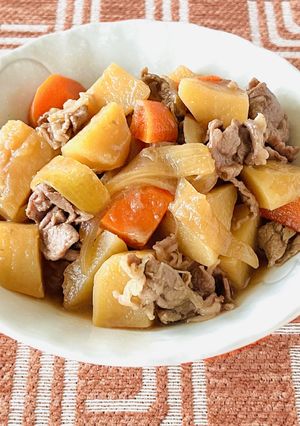 レンジの蒸し効果でほくほく肉じゃが-レシピのメイン写真