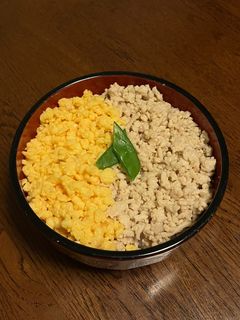鶏そぼろ丼-レシピのメイン写真