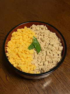 鶏そぼろ丼-レシピのメイン写真