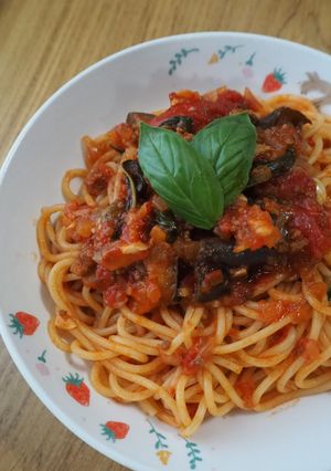 トマトソース茄子パスタ！合い挽きミンチでコク♪-レシピのメイン写真