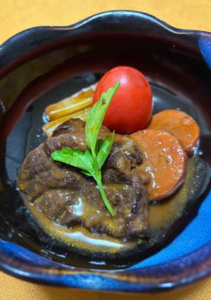 牛スネ肉のワイン煮込み♪♪-レシピのメイン写真