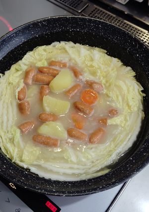 白菜とウインナーのクリーム鍋-レシピのメイン写真