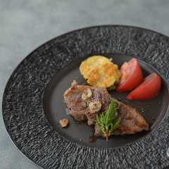 A picture of ローズマリー香る、ラム肉のソテー.