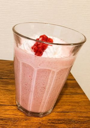 手作り苺シロップ使用☆苺シェイク♪-レシピのメイン写真