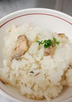 サバ缶の炊き込みごはん-レシピのメイン写真