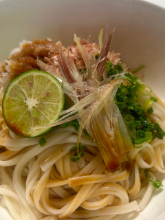 すだち香るおろしだし醤油うどん-レシピのメイン写真