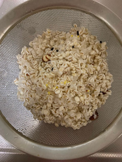 押し麦ごはん 洗い米の要領-レシピのメイン写真