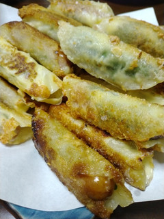 餃子の皮でソーセージ巻き-レシピのメイン写真
