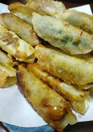 餃子の皮でソーセージ巻き-レシピのメイン写真