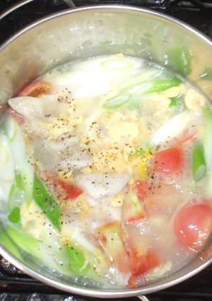 鶏肉トマト卵中華スープ♪簡単精神安定-レシピのメイン写真