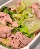 簡単早いレタス大量消費⭐︎豚肉塩レタス炒め