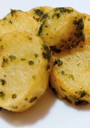 パセリで香り広がるメークインポテト唐揚げ-レシピのメイン写真
