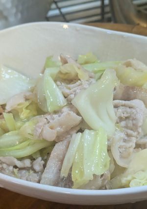 簡単！キャベツと豚肉の塩炒め-レシピのメイン写真