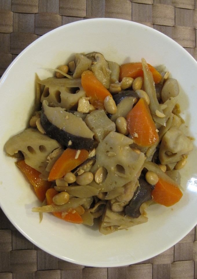 簡単！お豆たっぷり我が家の筑前煮-レシピのメイン写真
