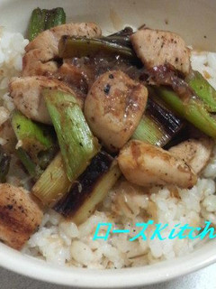 低kcalでも満足♪鶏ササミとネギ丼!-レシピのメイン写真