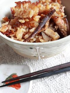 鶏挽肉と牛蒡の中華風ピリ辛炊き込みご飯。-レシピのメイン写真