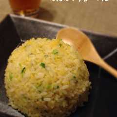 รูปของ にんにくチャーハン