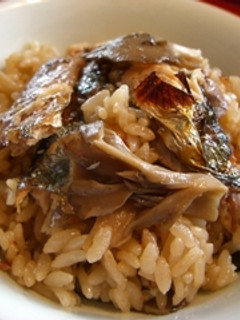 香ばしい☆さんまご飯☆にすだちをかけて♪-レシピのメイン写真