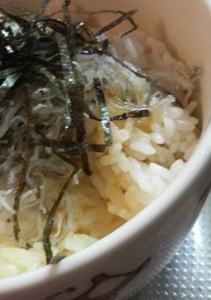 1分で激ウマ!朝食じゃこたまご飯!-レシピのメイン写真