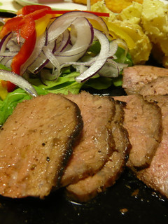 簡単でおいしいローストビーフ*肉汁ソース-レシピのメイン写真