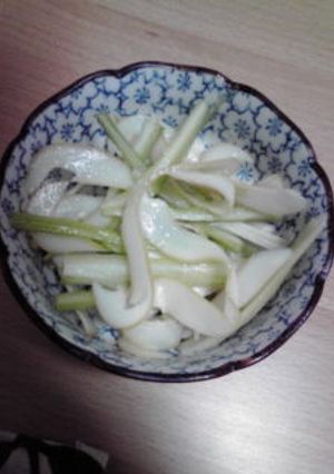 セロリとイカクンの和え物-レシピのメイン写真