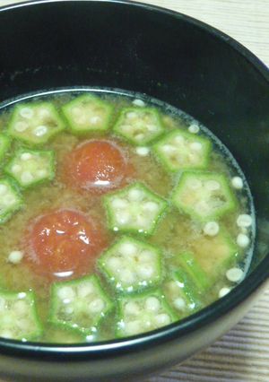 お味噌汁★オクラとプチトマトのお味噌汁-レシピのメイン写真