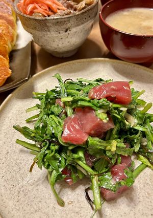 マグロと春菊のサラダ-レシピのメイン写真