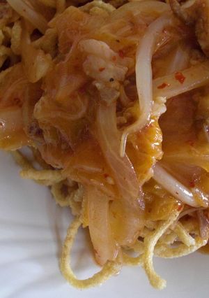 すっぱいキムチで餡かけ固焼きそば-レシピのメイン写真
