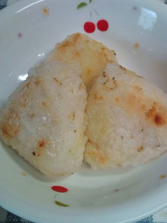 じゃがいもとしらすの焼きおにぎり-レシピのメイン写真