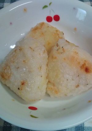 じゃがいもとしらすの焼きおにぎり-レシピのメイン写真
