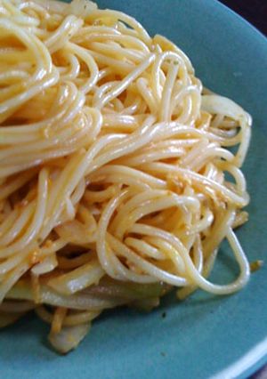 黄金パスタ!卵とたまねぎで神秘の味に-レシピのメイン写真