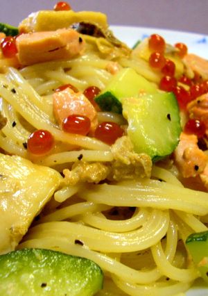 ズッキーニと鮭親子のクリームパスタ-レシピのメイン写真