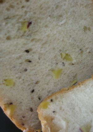 HB☆ふわふわさつまいもと黒ごまの食パン-レシピのメイン写真