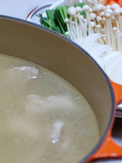 鶏ハムゆで汁で☆絶品博多風水炊きのスープ-レシピのメイン写真