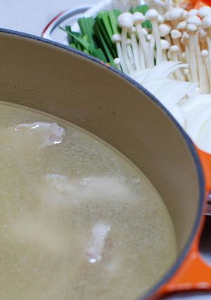 鶏ハムゆで汁で☆絶品博多風水炊きのスープ-レシピのメイン写真