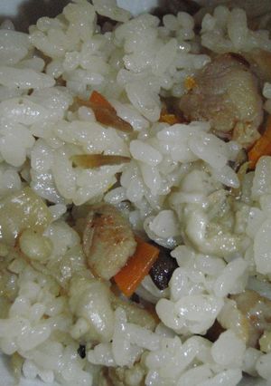 鶏としめじの炊き込みご飯♪-レシピのメイン写真