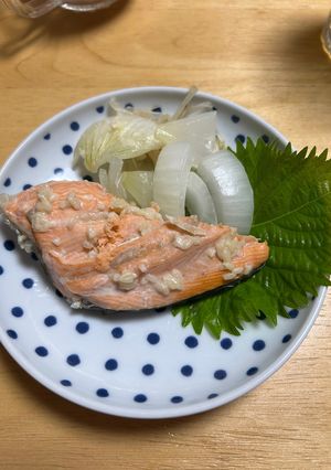 銀鮭の塩麹蒸し　レンチンタジン鍋-レシピのメイン写真