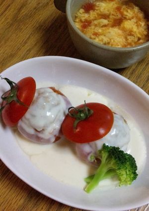 リメイク♪トマトの肉詰めホワイトソース-レシピのメイン写真