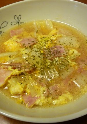 ♡☆残り白菜で♪ベーコンの卵とじスープ-レシピのメイン写真