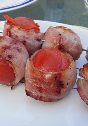 トマトベーコン（アウトドア料理）-レシピのメイン写真